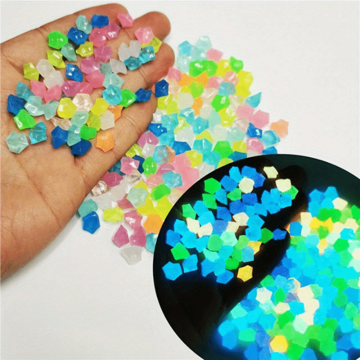 Jardioui Multicolore Pierres phosphorescentes Haut de gamme pour Décoration (Lot de 250 + 50 Offertes)